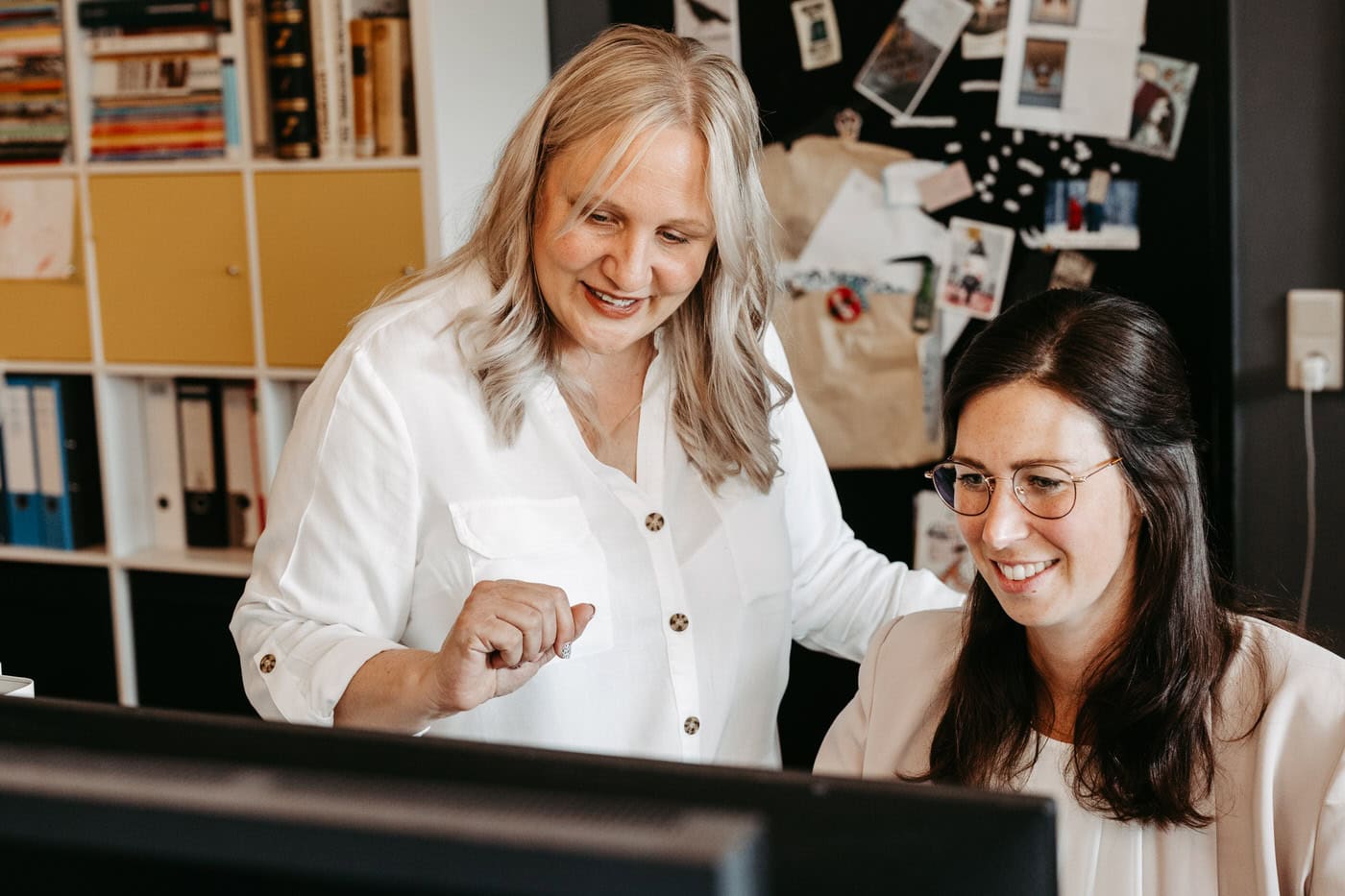 Marketingagentur Heu Media - Business Fotograf Andreas Heu - Firmenfotografie - Mitarbeiterportraits - Social Media Betreuung - Webdesign - Werbung