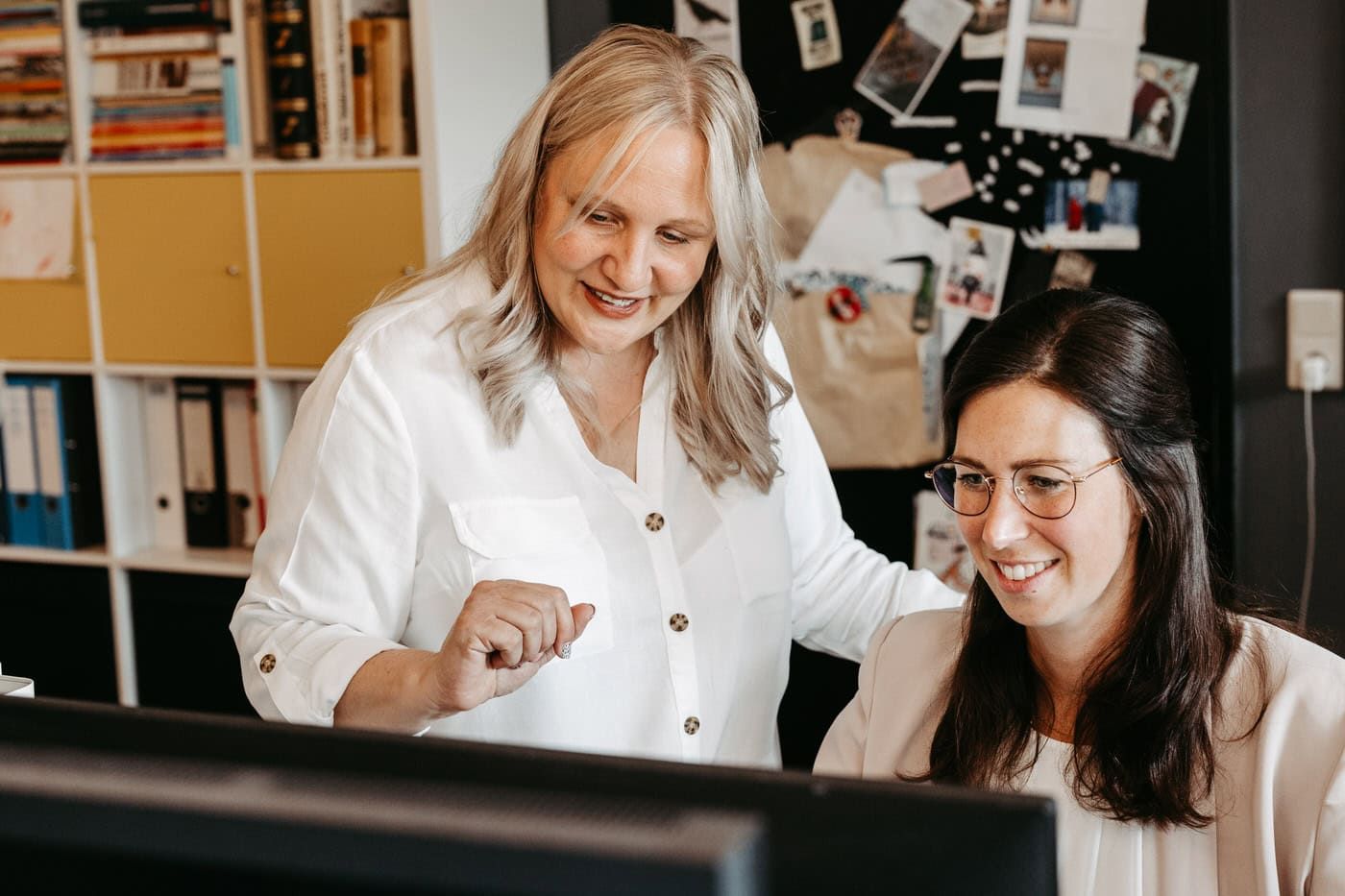 Marketingagentur Heu Media - Business Fotograf Andreas Heu - Firmenfotografie - Mitarbeiterportraits - Social Media Betreuung - Webdesign - Werbung